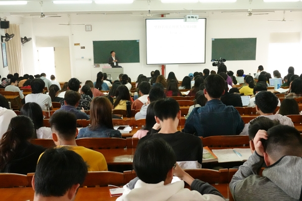 D:\Backup\桌面\新闻\1221学院举行学术报告会(学院网页)\3李铜山教授作学术报告(发文稿).jpg D:\Backup\桌面\新闻\1221学院举行学术报告会(学院网页)\3李铜山教授作学术报告(发文稿).jpg